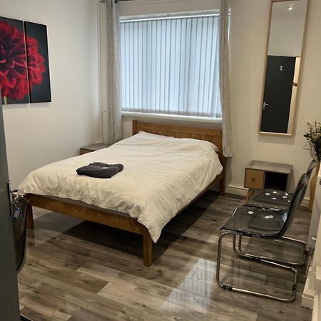 Zams Rooms Stoke-on-Trent Eksteriør bilde