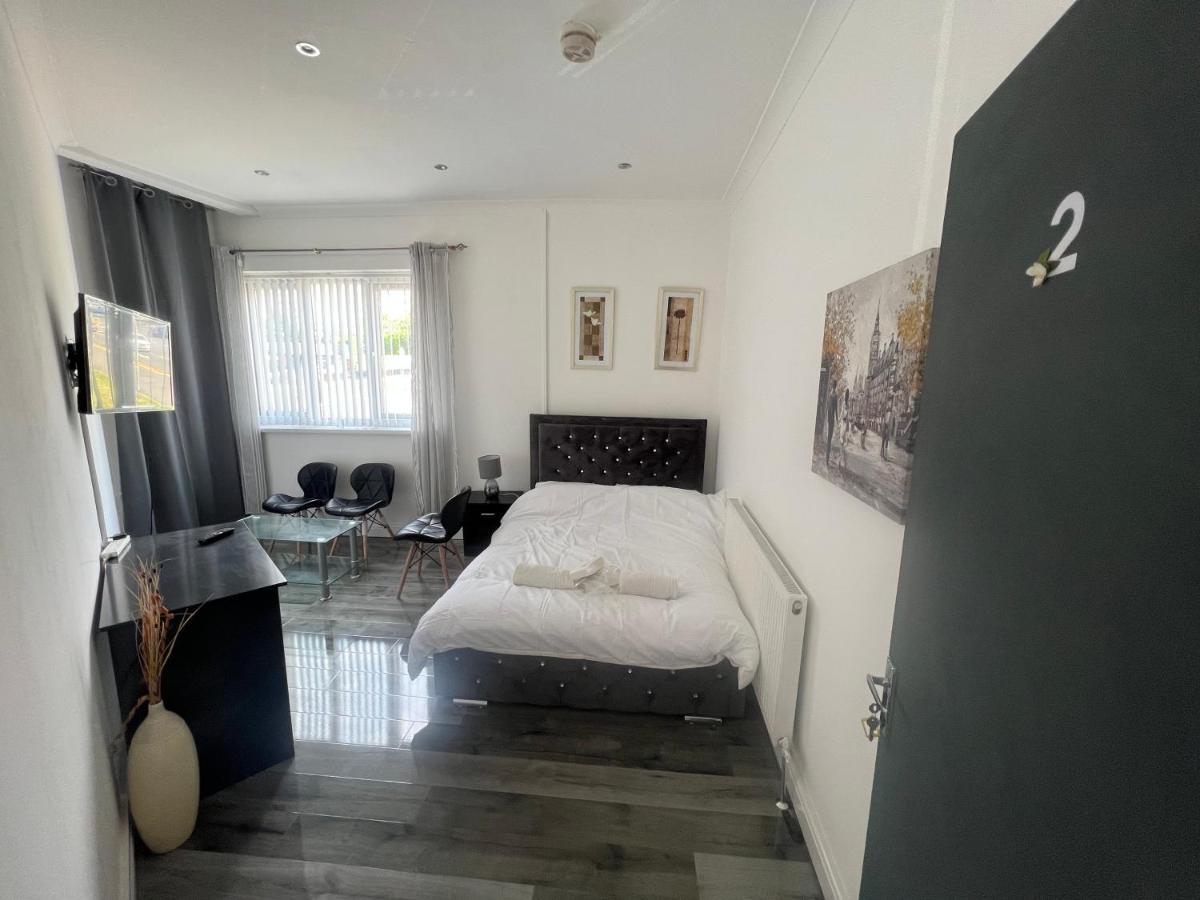 Zams Rooms Stoke-on-Trent Eksteriør bilde
