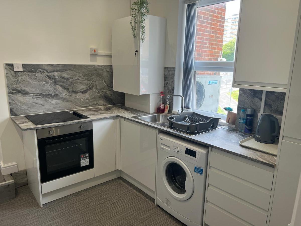 Zams Rooms Stoke-on-Trent Eksteriør bilde