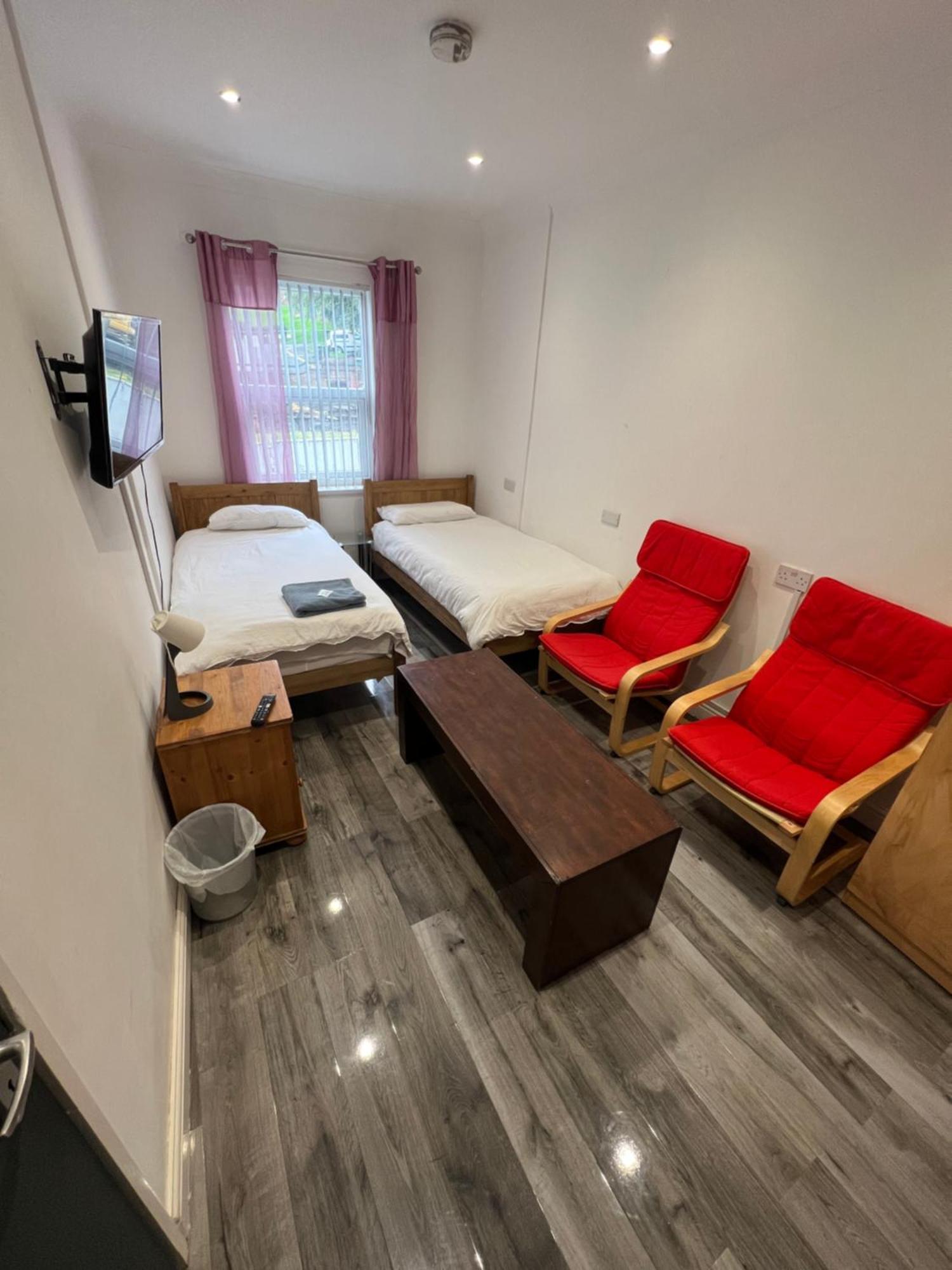Zams Rooms Stoke-on-Trent Eksteriør bilde